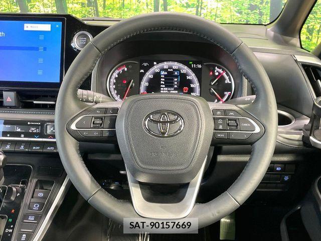 Toyota VOXY 2023-08 8076078-11