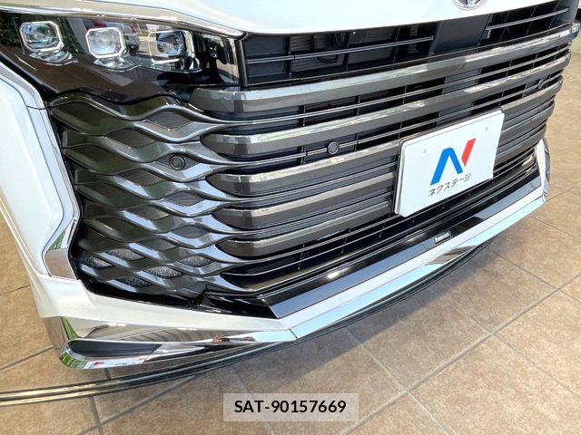 Toyota VOXY 2023-08 8076078-2