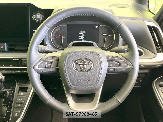 Toyota VOXY 2024-01 8076075-11