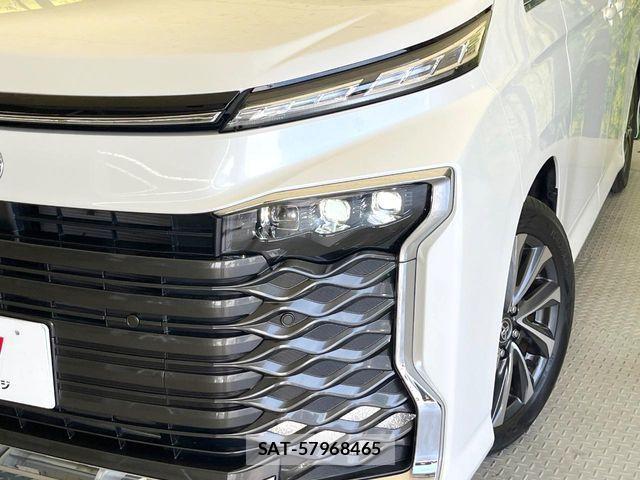 Toyota VOXY 2024-01 8076075-12