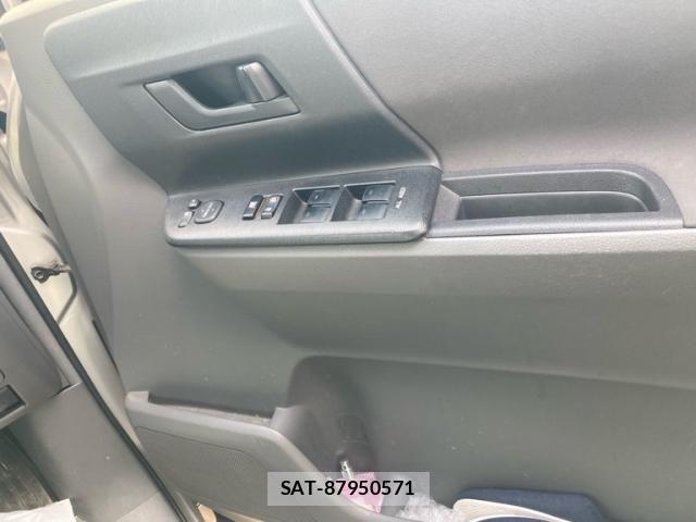 Toyota VOXY 2008-09 8076102-12