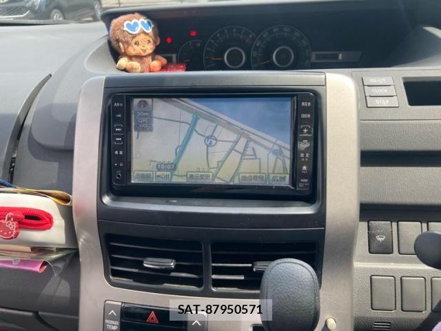 Toyota VOXY 2008-09 8076102-20