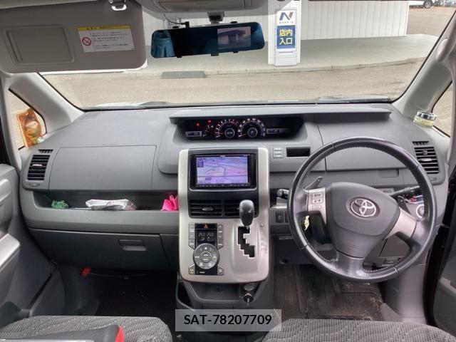 Toyota VOXY 2010-03 8076100-18
