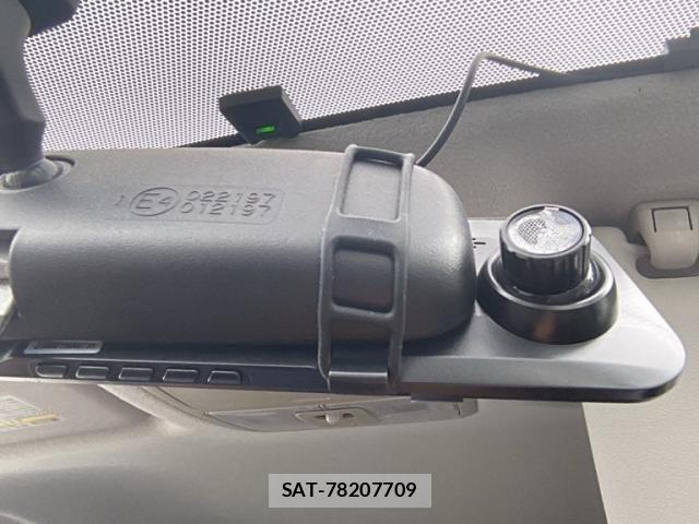 Toyota VOXY 2010-03 8076100-26