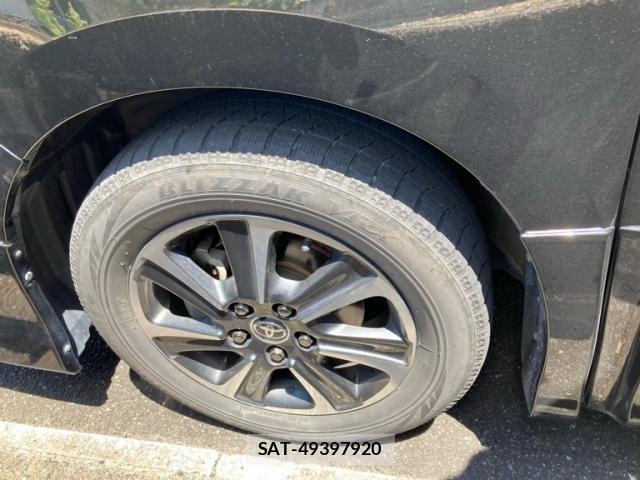 Toyota VOXY 2019-03 8076089-10