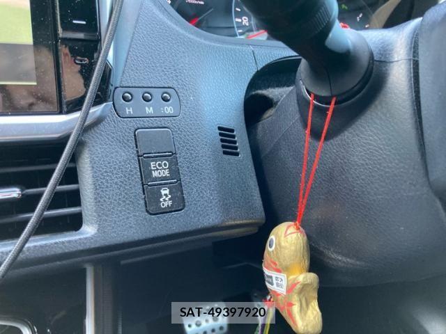 Toyota VOXY 2019-03 8076089-20