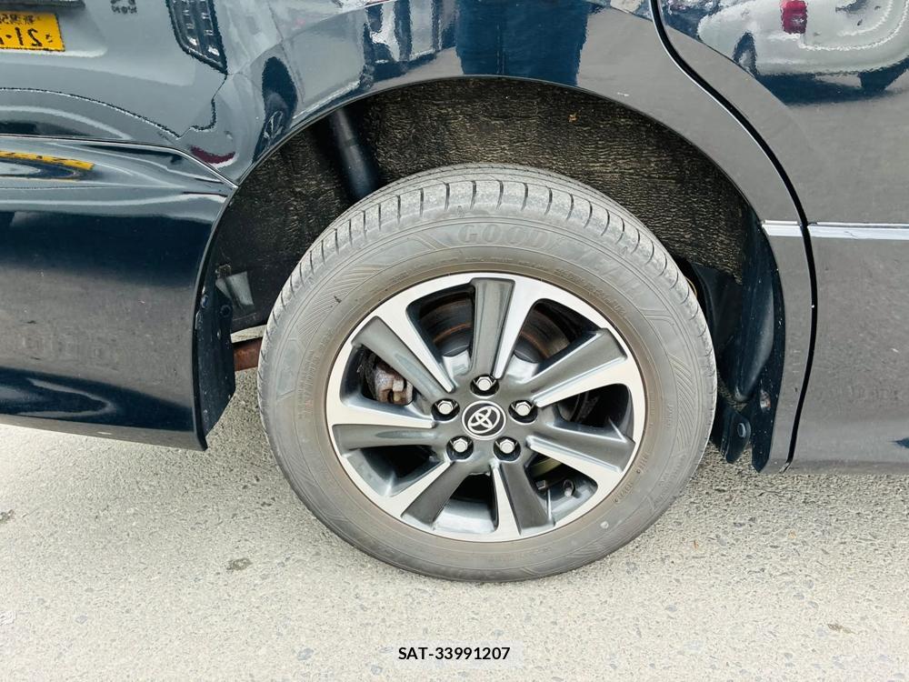 Toyota VOXY 2019-06 8044946-30