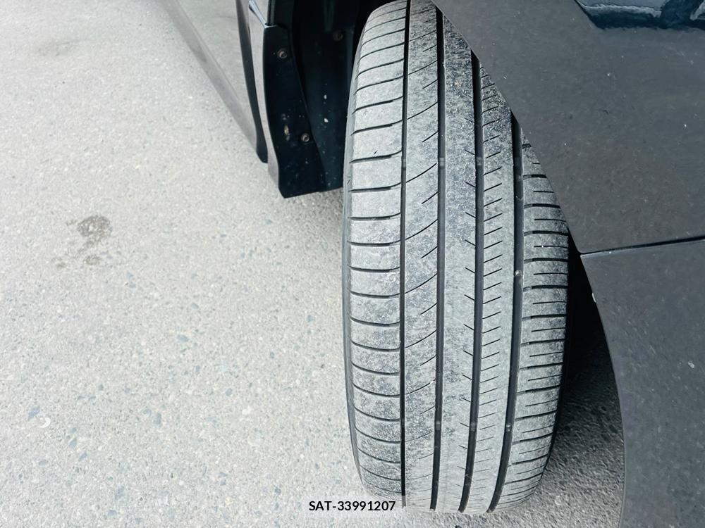 Toyota VOXY 2019-06 8044946-31