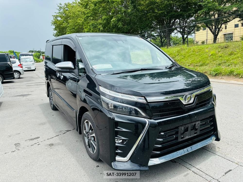 Toyota VOXY 2019-06 8044946-6