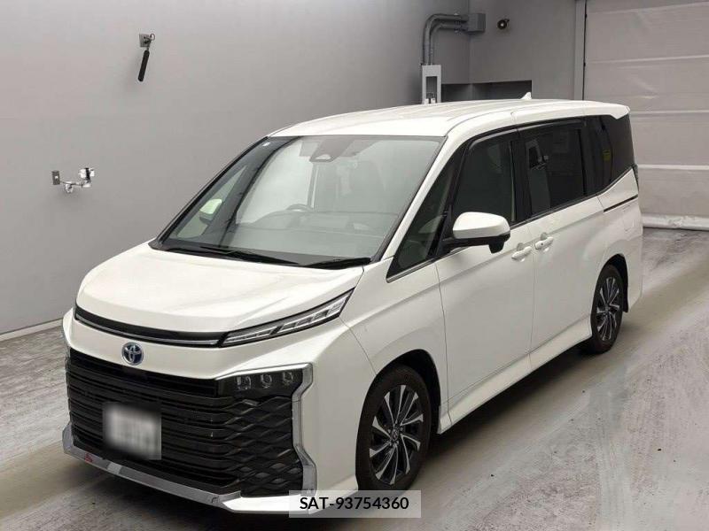 Toyota VOXY 2022-03 8080429-0