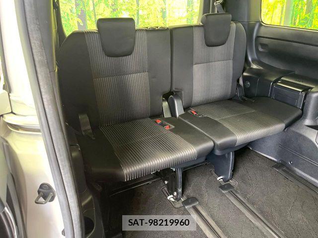 Toyota VOXY 2019-12 8102573-9