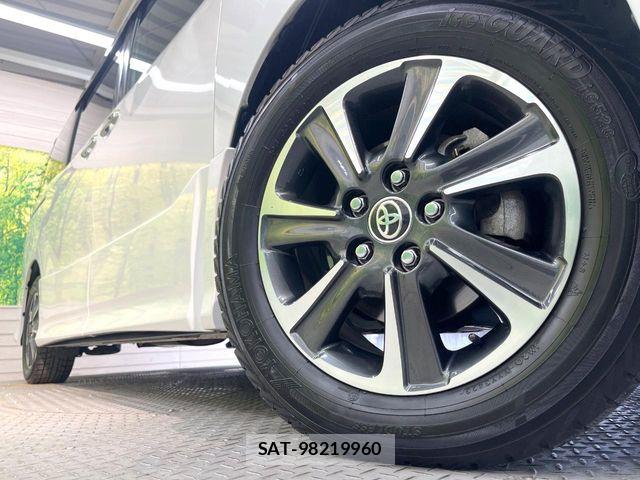 Toyota VOXY 2019-12 8102573-12