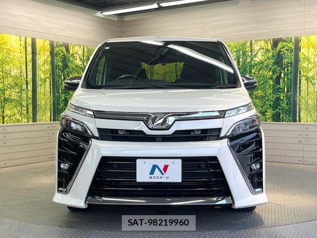 Toyota VOXY 2019-12 8102573-14