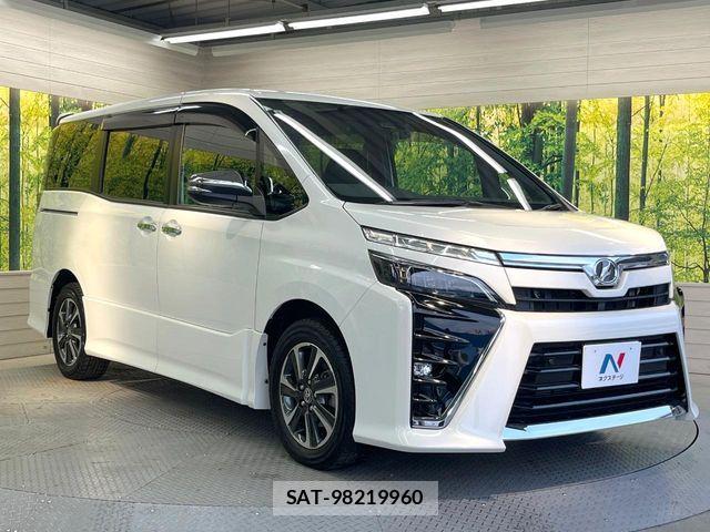 Toyota VOXY 2019-12 8102573-16