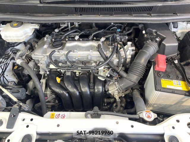 Toyota VOXY 2019-12 8102573-17