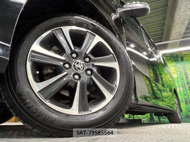 Toyota VOXY 2021-03 8102574-13