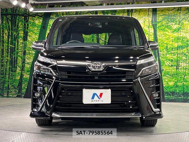 Toyota VOXY 2021-03 8102574-14