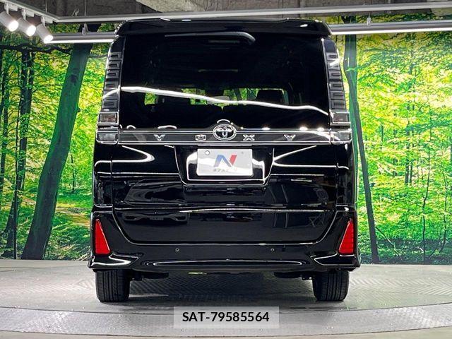 Toyota VOXY 2021-03 8102574-15