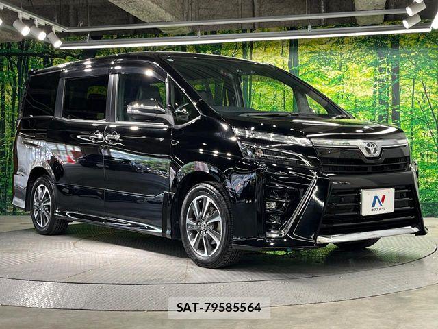 Toyota VOXY 2021-03 8102574-16