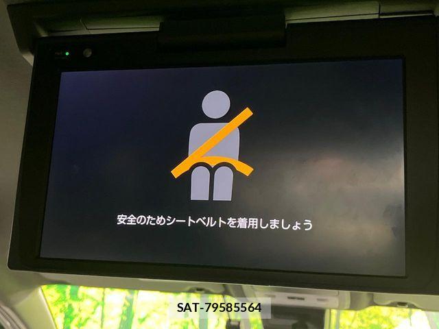 Toyota VOXY 2021-03 8102574-2