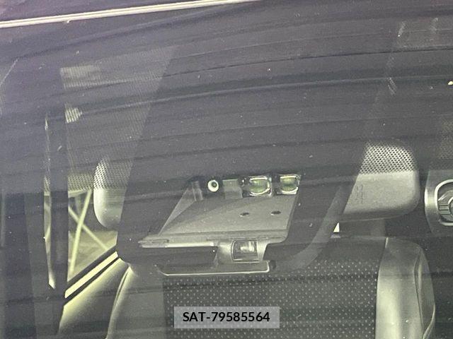Toyota VOXY 2021-03 8102574-4