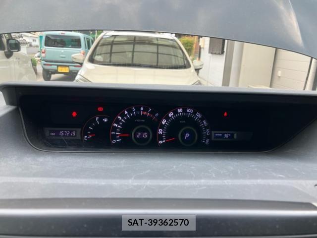 Toyota VOXY 2010-03 8102626-19