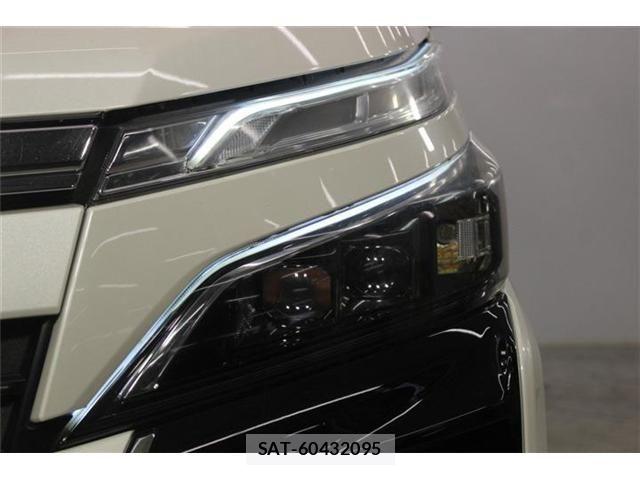 Toyota VOXY 2020-12 8102579-14