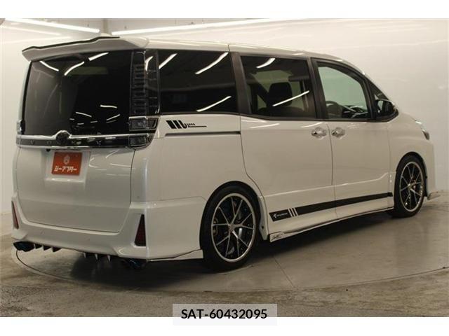 Toyota VOXY 2020-12 8102579-4