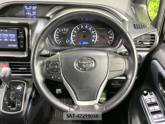 Toyota VOXY 2016-02 8102598-10