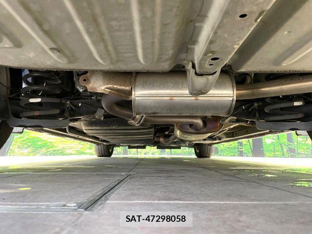 Toyota VOXY 2016-02 8102598-18