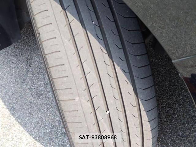 Toyota VOXY 2020-11 8102577-11