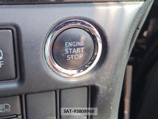 Toyota VOXY 2020-11 8102577-16