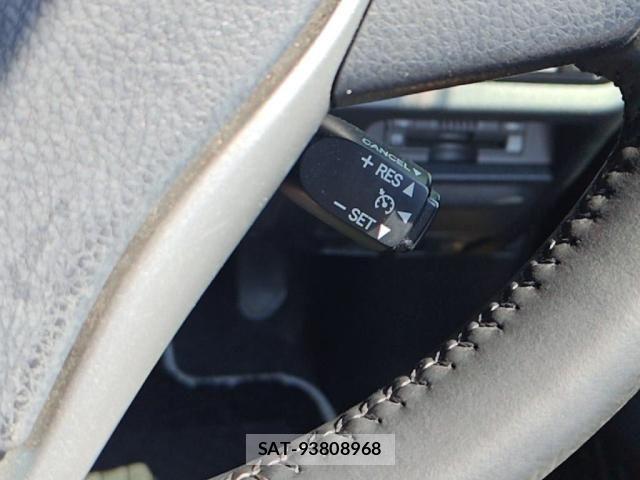 Toyota VOXY 2020-11 8102577-19