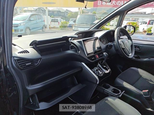 Toyota VOXY 2020-11 8102577-21