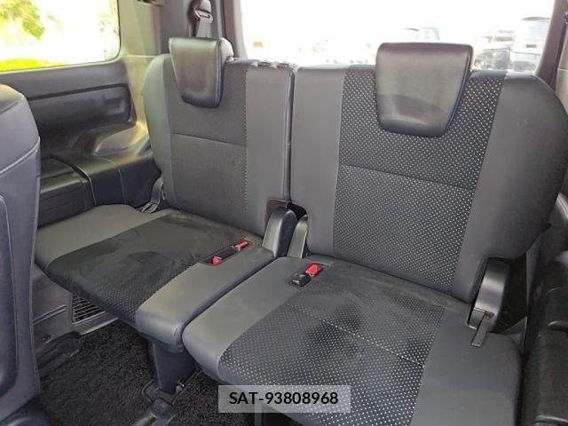 Toyota VOXY 2020-11 8102577-23