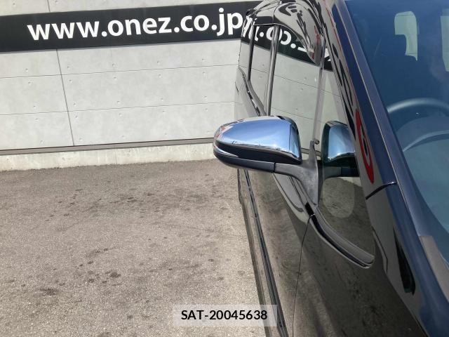 Toyota VOXY 2021-02 8102570-14
