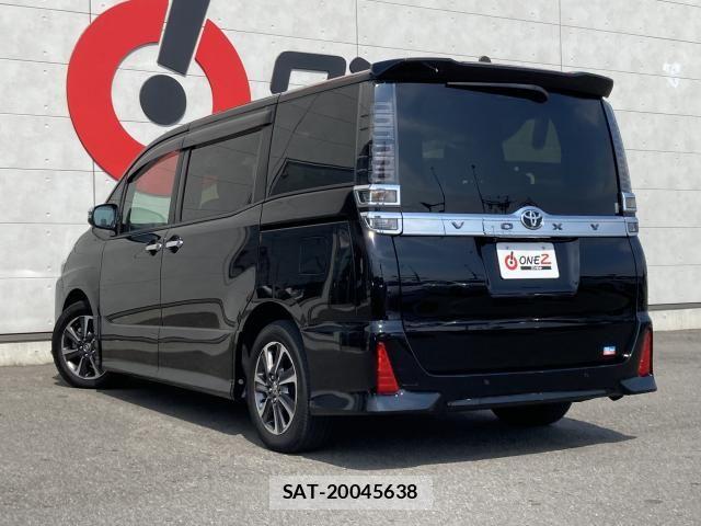 Toyota VOXY 2021-02 8102570-15