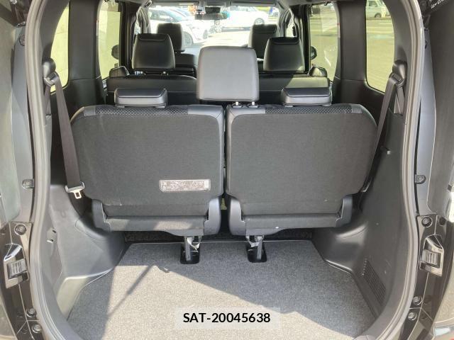Toyota VOXY 2021-02 8102570-29