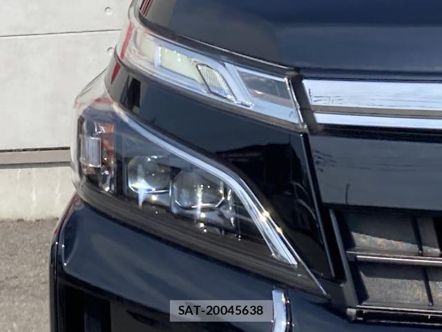 Toyota VOXY 2021-02 8102570-8