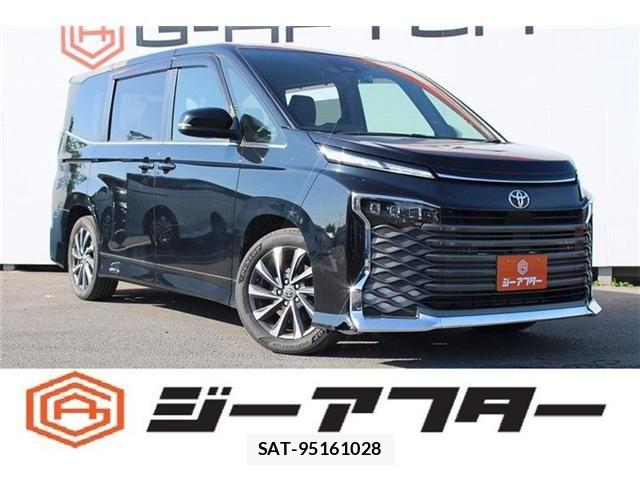 Toyota VOXY 2022-03 8102575-0