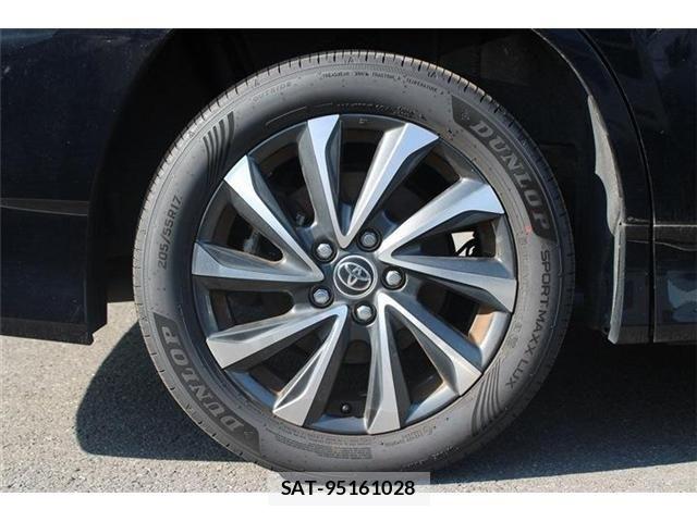 Toyota VOXY 2022-03 8102575-27