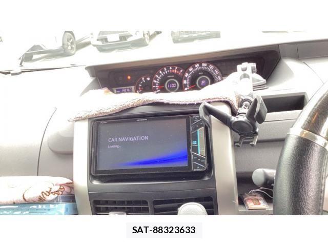 Toyota VOXY 2009-10 8102625-18