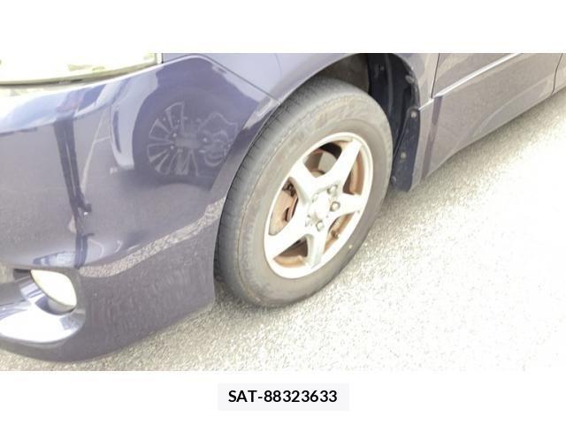 Toyota VOXY 2009-10 8102625-25