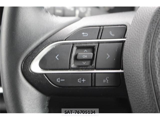 Toyota VOXY 2023-06 8102576-26