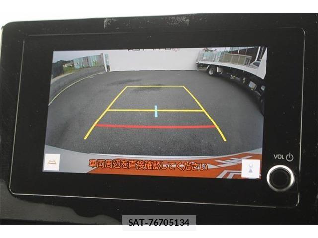 Toyota VOXY 2023-06 8102576-2
