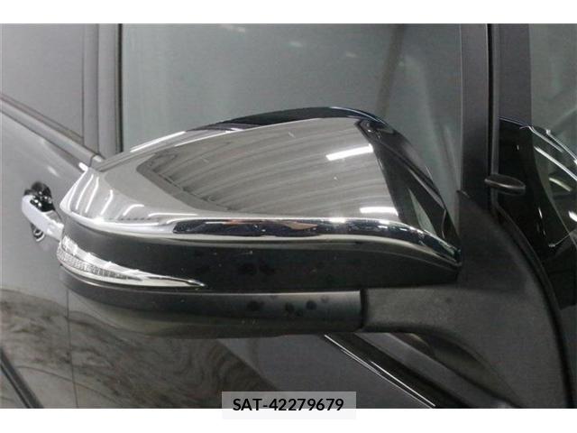 Toyota VOXY 2021-06 8102580-10