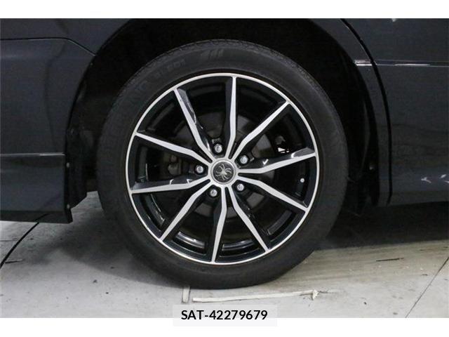 Toyota VOXY 2021-06 8102580-26