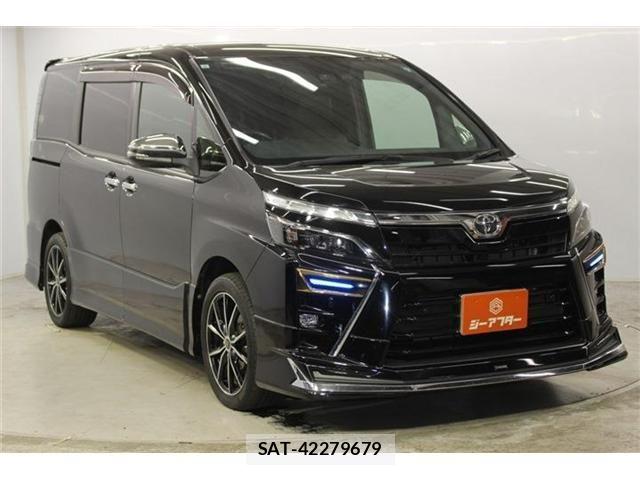 Toyota VOXY 2021-06 8102580-3