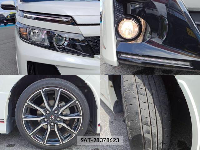 Toyota VOXY 2017-02 8102596-3