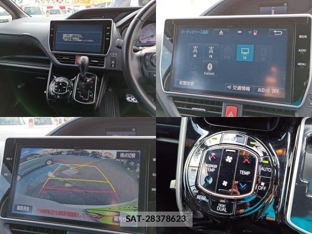 Toyota VOXY 2017-02 8102596-5